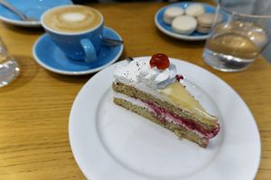 Layer cake at Cloud Cakes - Mandar in Paris