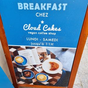 street sign at Cloud Cakes - Mandar in Paris