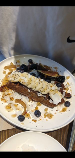 Waffle at Cloud Cakes - Mandar in Paris