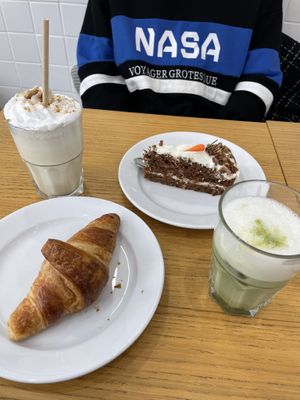   at Cloud Cakes - Mandar in Paris