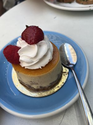 raw cake   at Cloud Cakes - Mandar in Paris