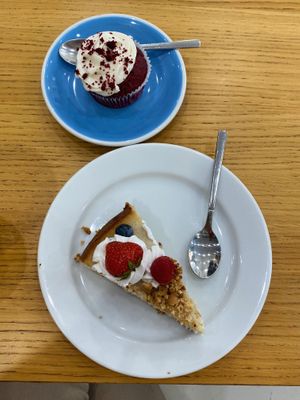   at Cloud Cakes - Mandar in Paris