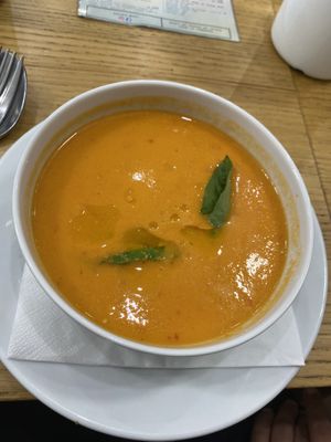 Gaspacho (soupe froide)   at Cloud Cakes - Mandar in Paris