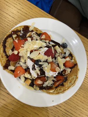 chocolate pancakes (SO GOOD!)  at Cloud Cakes - Mandar in Paris