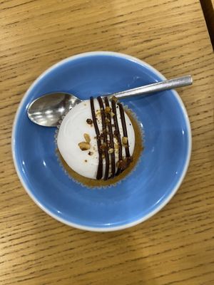 cupcake  at Cloud Cakes - Mandar in Paris