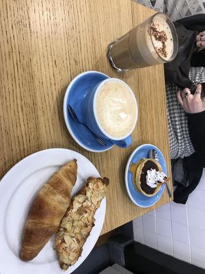   at Cloud Cakes - Mandar in Paris