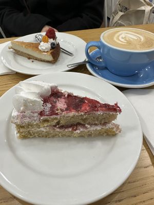 Cakes  at Cloud Cakes - Mandar in Paris