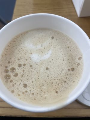 Oat latte  at Cloud Cakes - Mandar in Paris