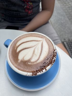 Hot cocoa   at Cloud Cakes - Mandar in Paris