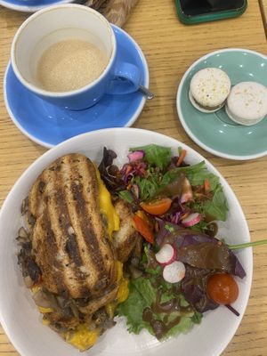   at Cloud Cakes - Mandar in Paris