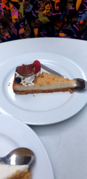 Käsekuchen at Cloud Cakes - Mandar in Paris