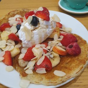 Pancakes at Cloud Cakes - Mandar in Paris