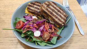 Grilled Cheese at Cloud Cakes - Mandar in Paris