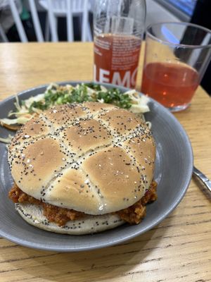Sloppy joe burger   at Cloud Cakes - Mandar in Paris