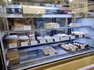 Food Display at Cloud Cakes - Mandar in Paris