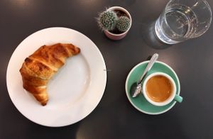 Croissant and coffee at Cloud Cakes - Mandar in Paris