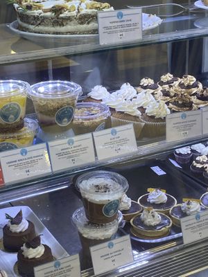   at Cloud Cakes - Mandar in Paris