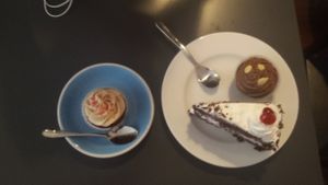 sooo good at Cloud Cakes - Mandar in Paris