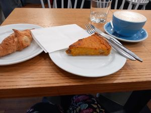 Croissant, quiche and chai latte at Cloud Cakes - Mandar in Paris