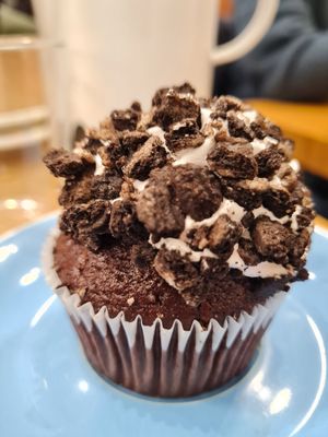 Cupcake at Cloud Cakes - Mandar in Paris