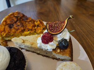  at Cloud Cakes - Mandar in Paris