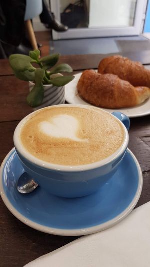 Cafe latte and croissants at Cloud Cakes - Mandar in Paris