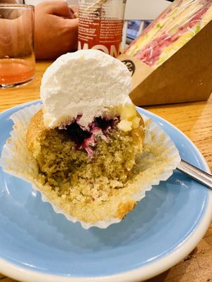   at Cloud Cakes - Mandar in Paris