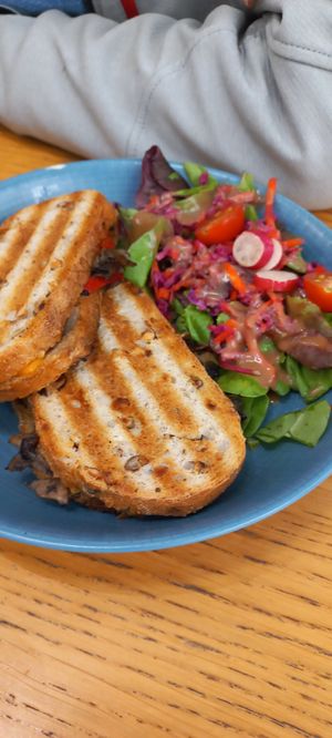 Super Essen at Cloud Cakes - Mandar in Paris