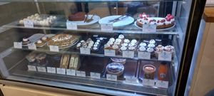  at Cloud Cakes - Mandar in Paris