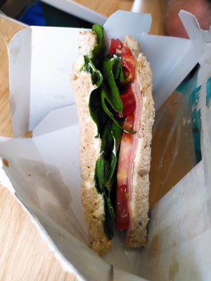 Ham sandwich at Cloud Cakes - Mandar in Paris