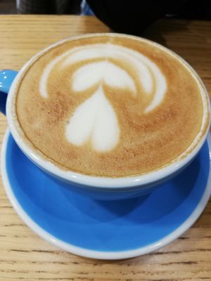 Great coffee at Cloud Cakes - Mandar in Paris