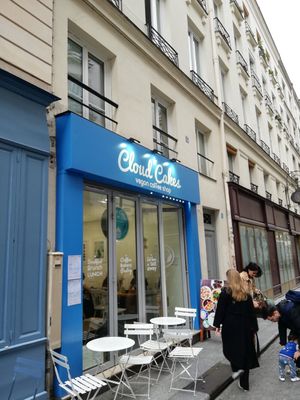 Place at Cloud Cakes - Mandar in Paris