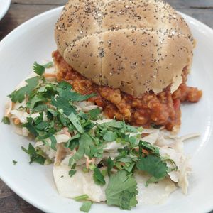 Sloppy Joe Burger at Cloud Cakes - Mandar in Paris
