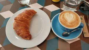 great croissant and soy latte at Cloud Cakes - Mandar in Paris