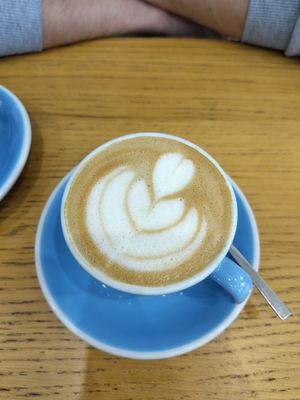 Cappuccino at Cloud Cakes - Mandar in Paris