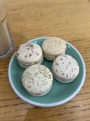   at Cloud Cakes - Mandar in Paris