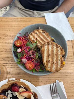 Grilled cheese at Cloud Cakes - Mandar in Paris