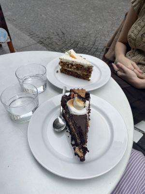   at Cloud Cakes - Mandar in Paris