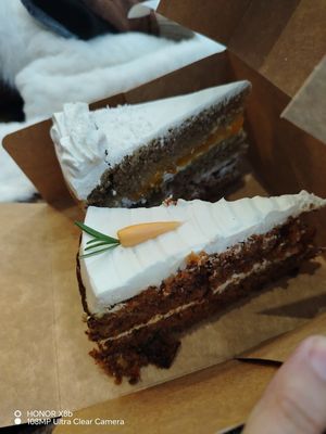 Matcha Mango Cake in the back and Carrot Cake on the front. at Cloud Cakes - Mandar in Paris