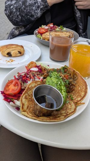  at Cloud Cakes - Mandar in Paris