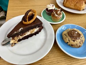   at Cloud Cakes - Mandar in Paris