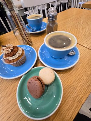 Tiramisu cupcakes, macarons, coffee! at Cloud Cakes - Mandar in Paris