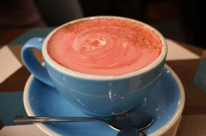 Ginger Beetroot Latte at Cloud Cakes - Mandar in Paris