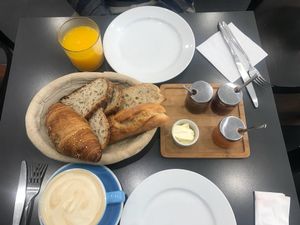 Bread basket at Cloud Cakes - Mandar in Paris