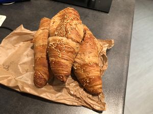 Vegan croissants at Cloud Cakes - Mandar in Paris