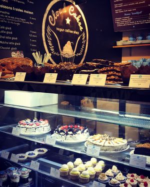 Cloud Cakes pastry case  at Cloud Cakes - Mandar in Paris