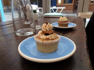 Tiramisu cupcake at Cloud Cakes - Mandar in Paris