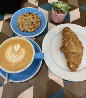 Latte pecan choc chip cookie and vegan croissant at Cloud Cakes - Mandar in Paris