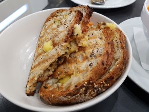 Grilled cheese at Cloud Cakes - Mandar in Paris