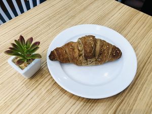 Vegan croissant  at Cloud Cakes - Mandar in Paris